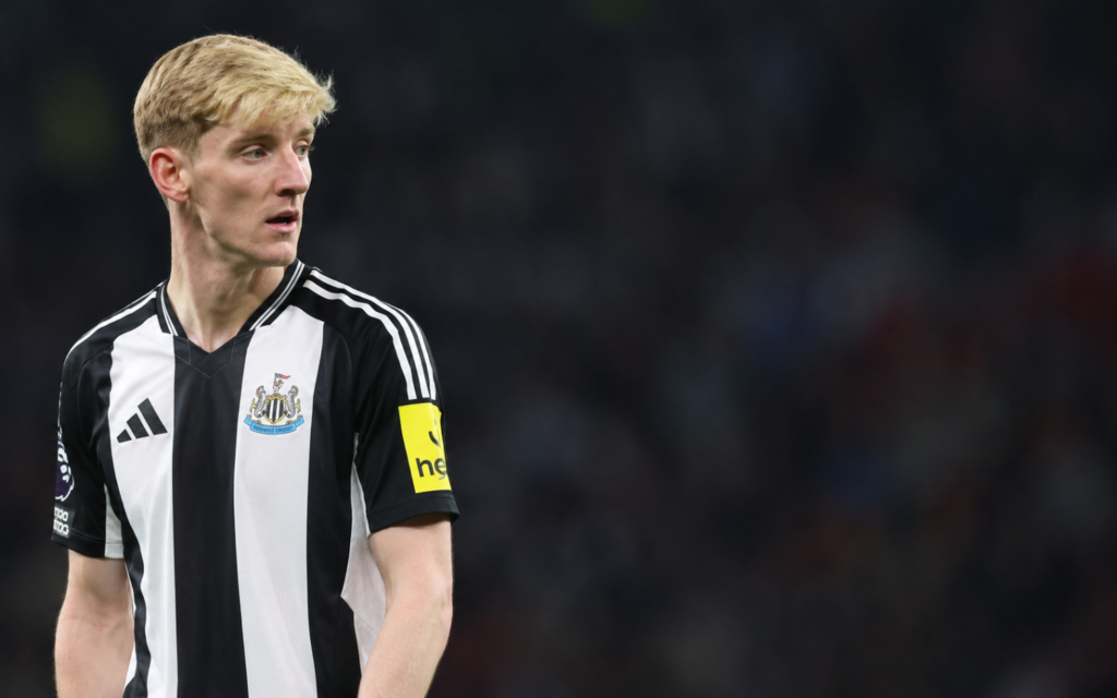 Barcelona Enter Race for Newcastle Star Anthony Gordon in Potential £70m Move