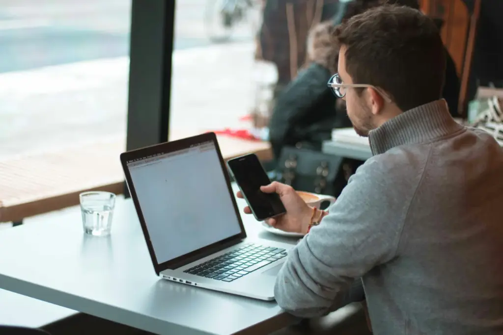 Laptop, phone
