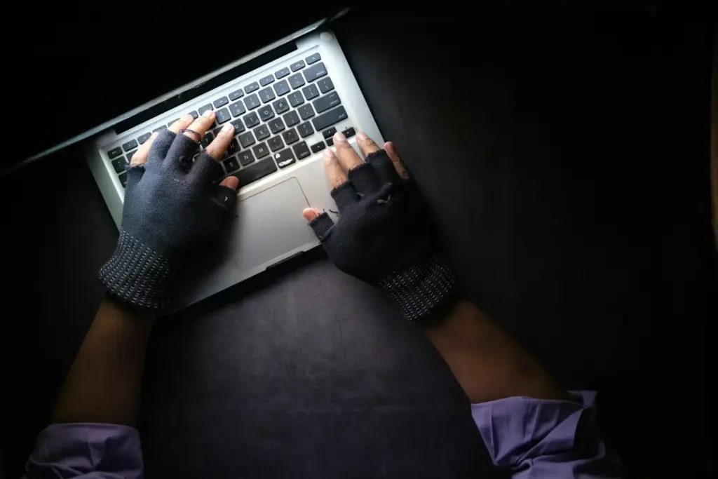 Kyiv Court Sentences Three Men Over Illegal Casino and Crypto Scam Operation
