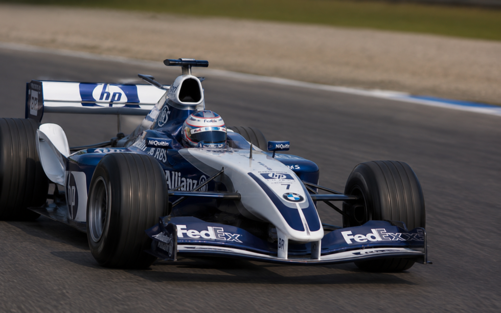 Williams FW25 Returns to Racing After 23 Years Following Major Restoration