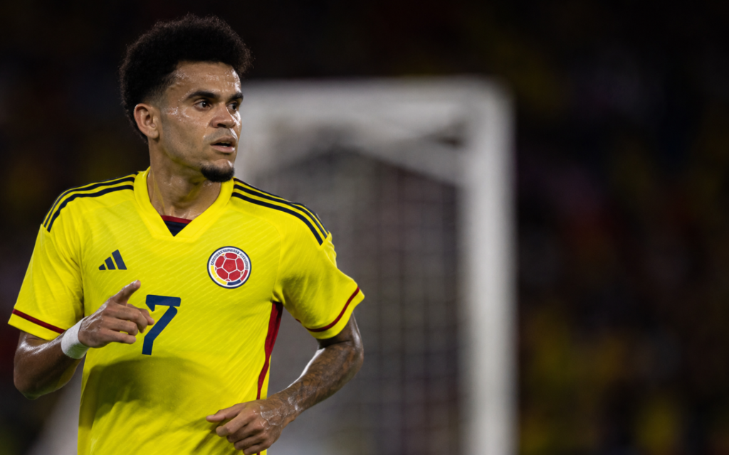 Diaz and Munoz Fire Colombia Past Uzbekistan in World Cup Opener