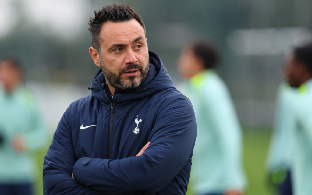 De Zerbi Urges Spence to Stay as Tottenham Prepare for More Transfer Changes