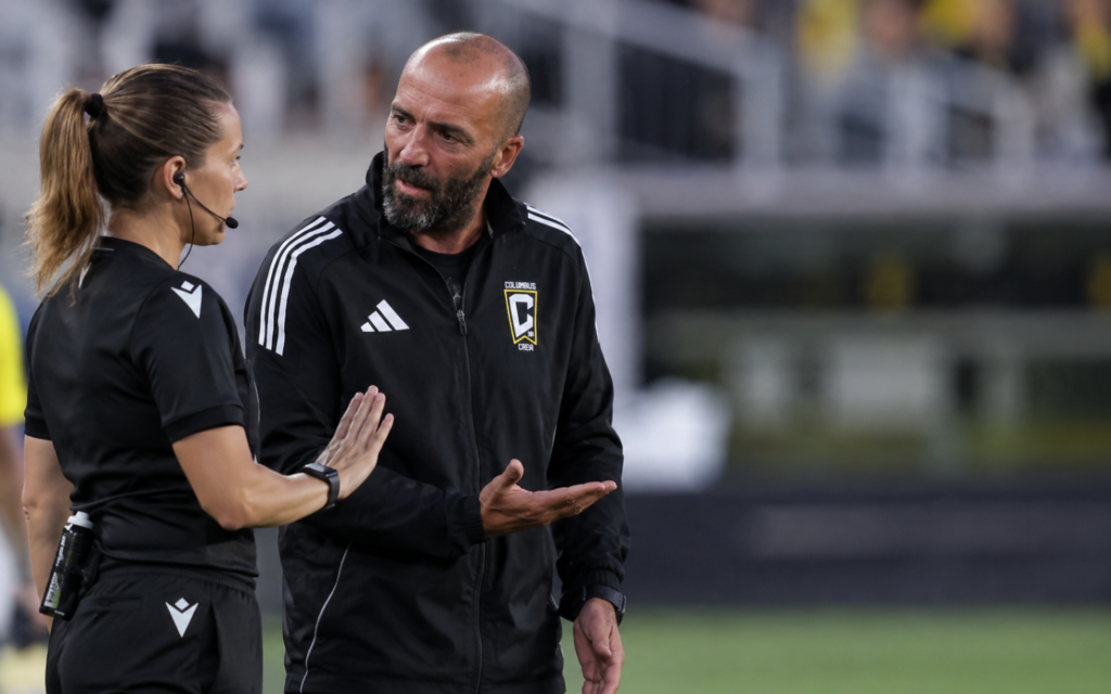 Federico Higuain, Columbus Crew, referee, football, sport